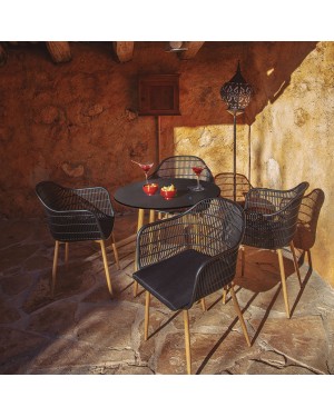 CADENA88 Set mit 4 Harzstühlen + DECORA Tisch